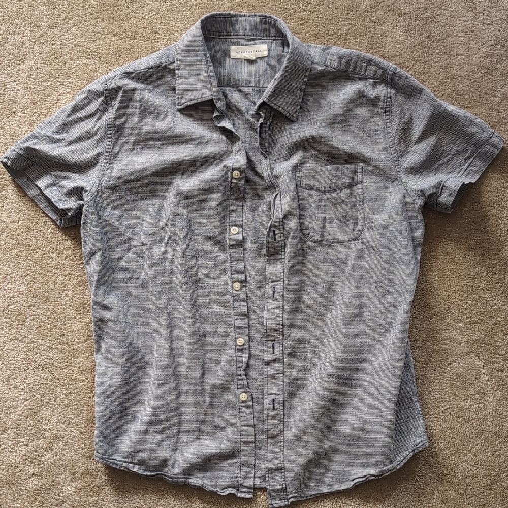 Aeropostale Men's Short Sleeve Gray Button Shirt